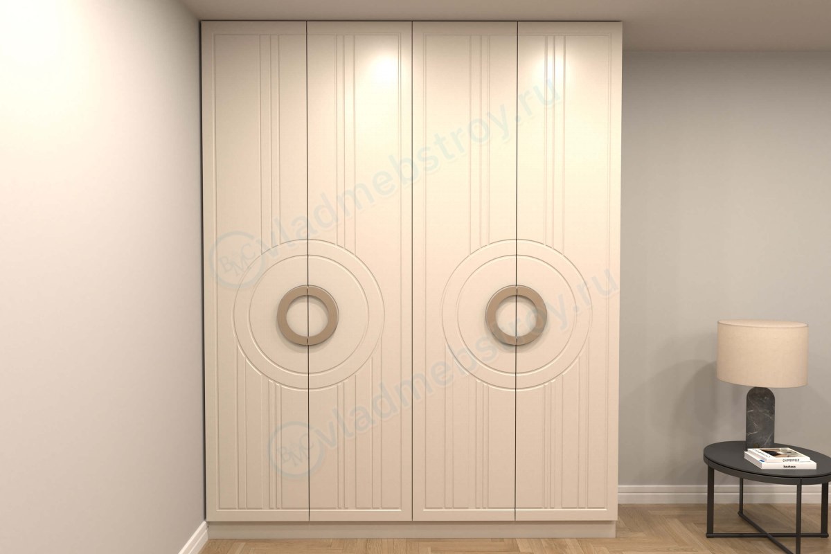 Светлый распашной шкаф с круглыми ручками Индира