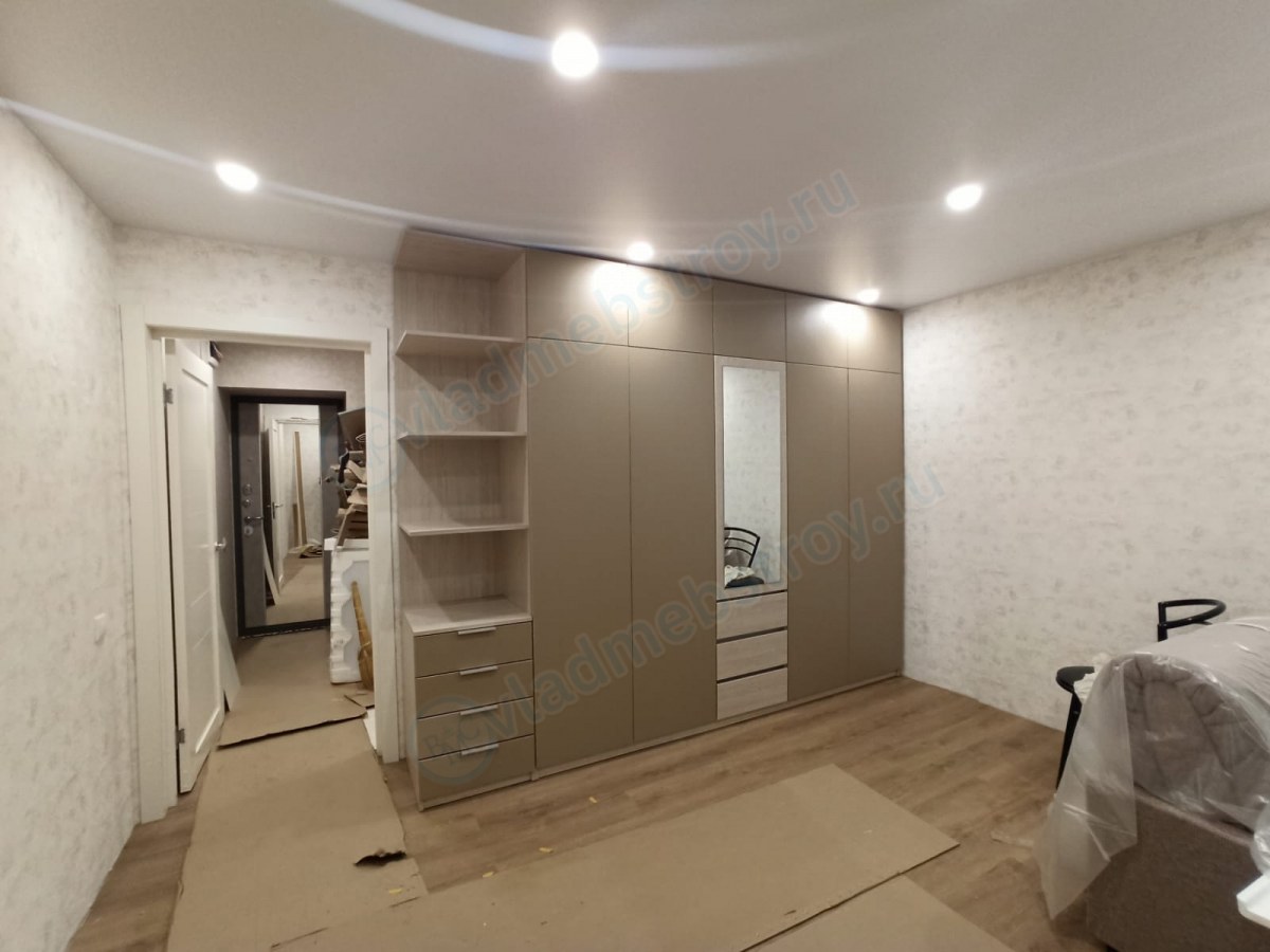 Шкаф распашной Ламберт вживую (выполненная работа для клиента)