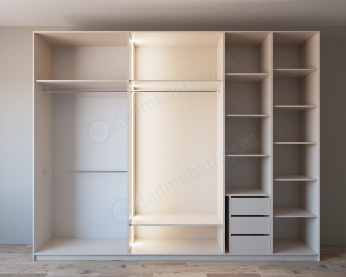 Два платяных отдела и один бельевой