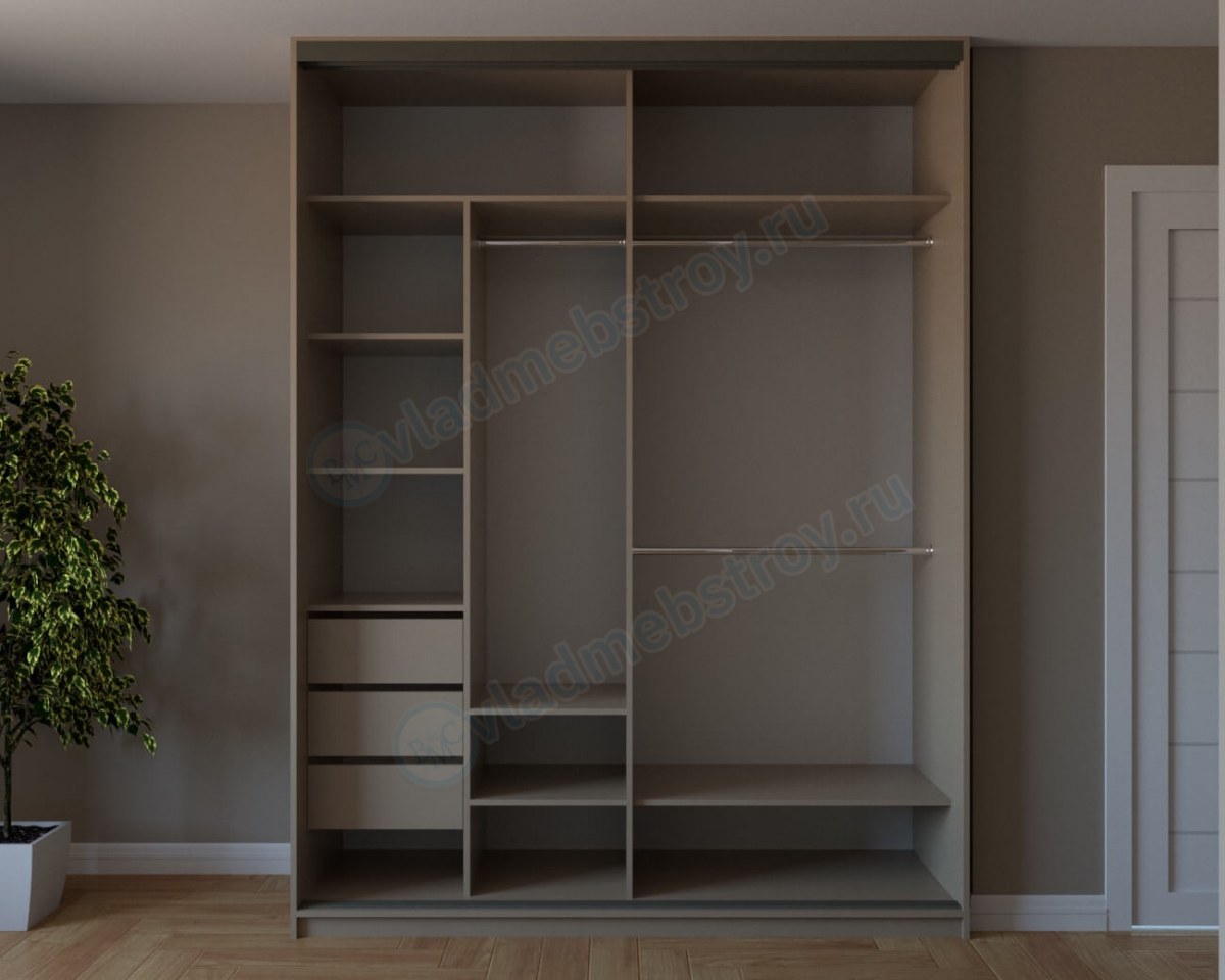 Шкаф-купе изнутри (вид на полки)