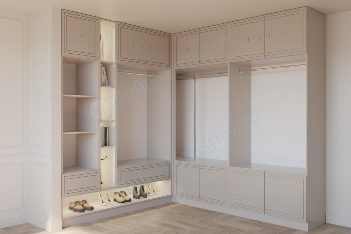 В такой большой шкаф вместится вся ваша одежда