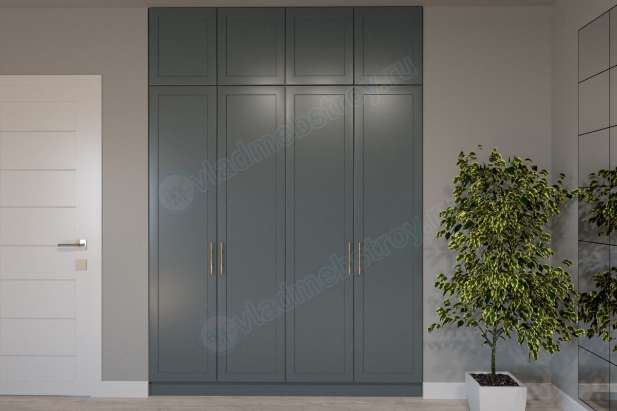 Шкаф встроенный темного цвета