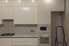 Белая качественная кухня