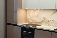 Просторная кухня на заказ фото