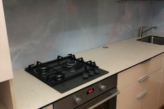 Небольшая современная кухня под ключ фото