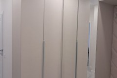 Удобная и стильная прихожая фото