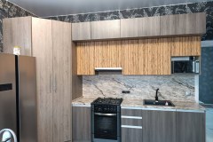 Кухня угловая с техническим шкафом фото