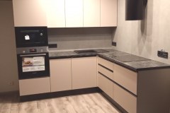 Угловая кухня на заказ в Москве