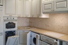 Белая классическая кухня фото