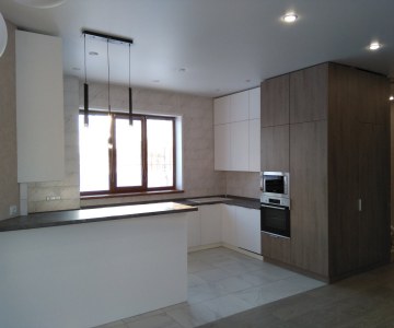 Кухня сложной формы фото