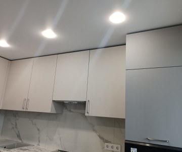 Кухня с подсветкой