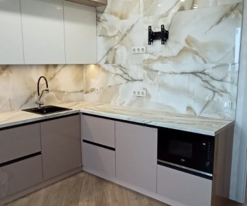 Дорогая и качественная кухня