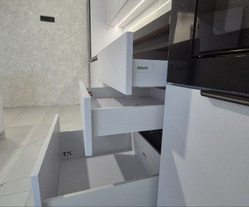 Выдвижные ящики Блюм фото