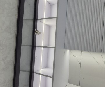 алюминиевая рамка со стеклом серым