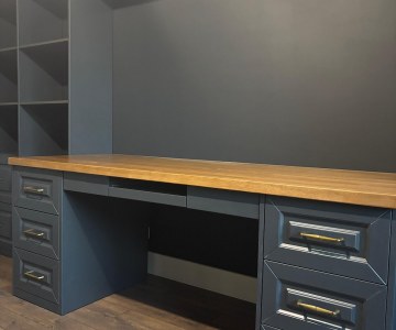 Стол и стенка в кабинет из МДФ фото