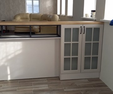 Кухня с двумя барными стойками фото