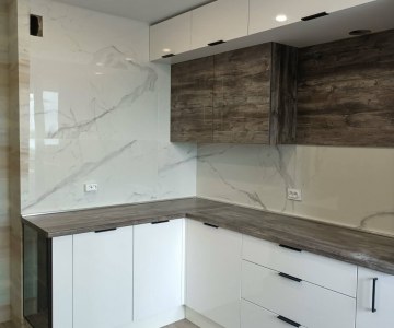 Глянцевая кухня во Владимире на заказ