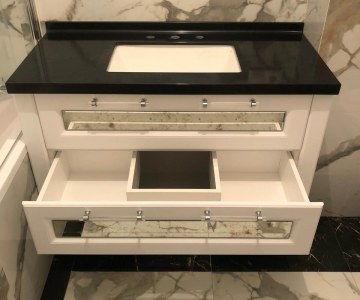 Тумба в ванную со столешницей из камня