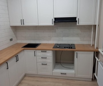 Маленькая и уютная кухня