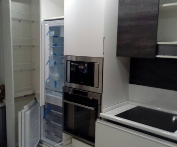 Угловая кухня пластик на заказ