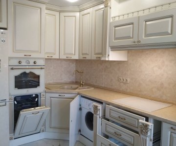 Белая классическая кухня фото