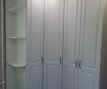 Распашной шкаф на заказ фото