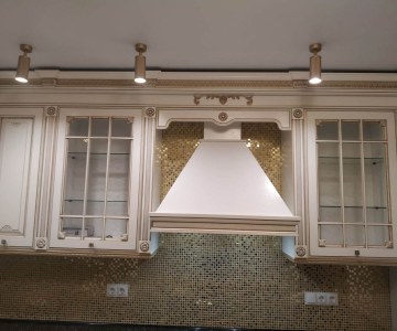 Дорогой кухонный гарнитур Афина Оро фото