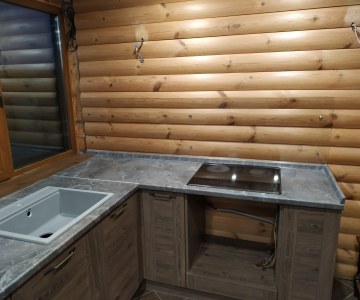 Кухня с фартуком Скинали без рисунка